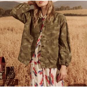 The GREAT. The Blouson Sleeve Chore Jacket Desert Camo Small 1 Camouflage